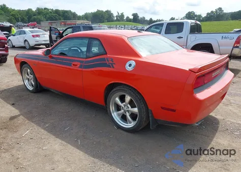 2010 Dodge Challenger R/T z USA, uszkodzony, nr VIN 2B3CJ5DT6AH200245